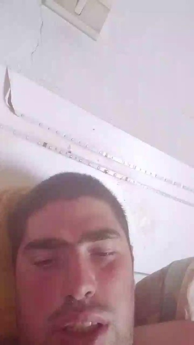 Christian_We live cam on Cam4