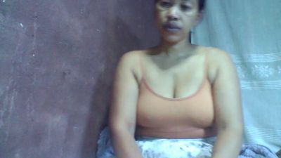Christiane05 live cam on Cam4