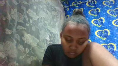 Christiane05 live cam on Cam4