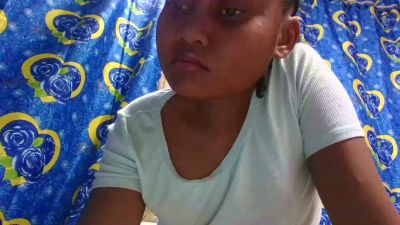 Christiane05 live cam on Cam4