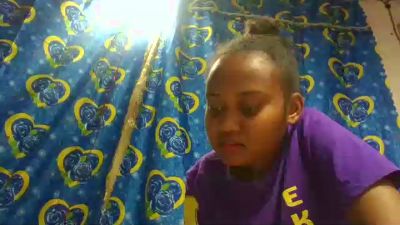Christiane05 live cam on Cam4