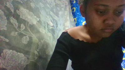 Christiane05 live cam on Cam4