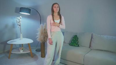 ChrystalCains live cam on Cam4