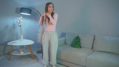 ChrystalCains live cam on Cam4