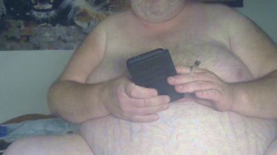 Chubby2605 live cam on Cam4