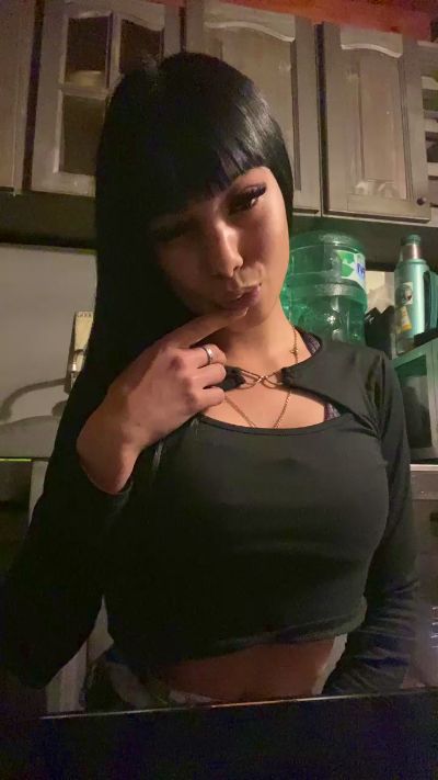 Chulita22 live cam on Cam4
