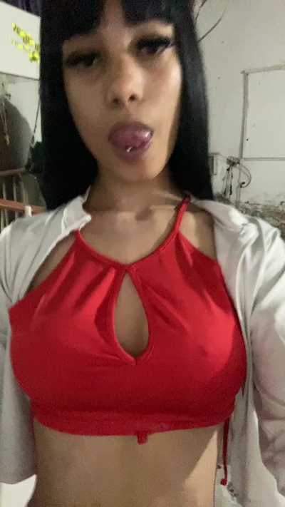 Chulita22 live cam on Cam4