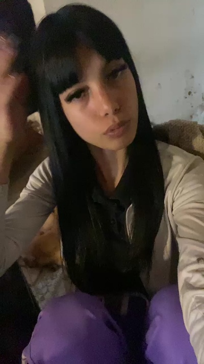 Chulita22 live cam on Cam4