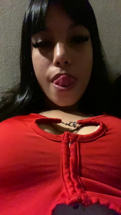 Chulita22 live cam on Cam4
