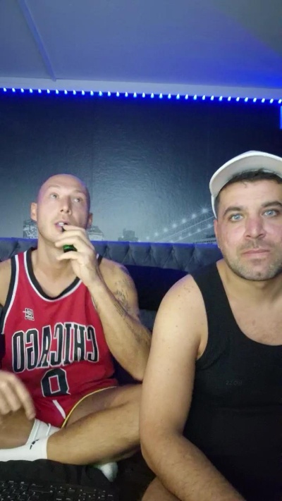 ChupaChups33 live cam on Cam4
