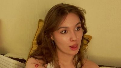 CicelySmeja live cam on Cam4