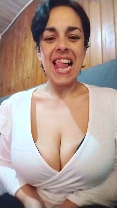 CieloDorada live cam on Cam4