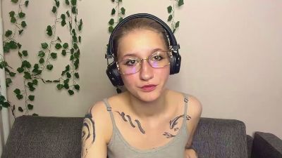 CieraHoek live cam on Cam4