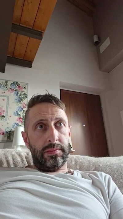 Ciobol live cam on Cam4