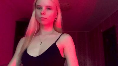 CiraFernsler live cam on Cam4