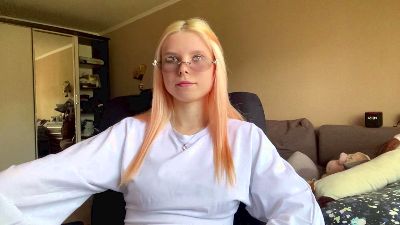 CiraFernsler live cam on Cam4