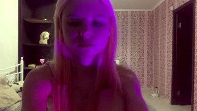 CiraFernsler live cam on Cam4