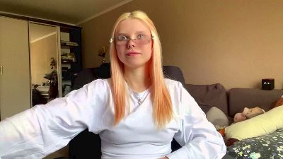 CiraFernsler live cam on Cam4
