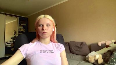 CiraFernsler live cam on Cam4