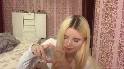 CiraFernsler live cam on Cam4