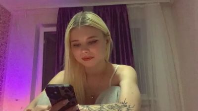 CiraFernsler live cam on Cam4