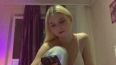 CiraFernsler live cam on Cam4