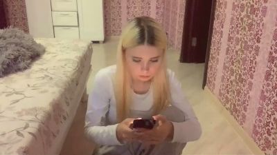 CiraFernsler live cam on Cam4