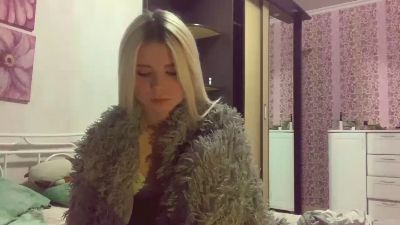 CiraFernsler live cam on Cam4