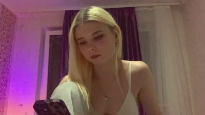 CiraFernsler live cam on Cam4