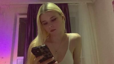CiraFernsler live cam on Cam4
