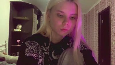 CiraFernsler live cam on Cam4