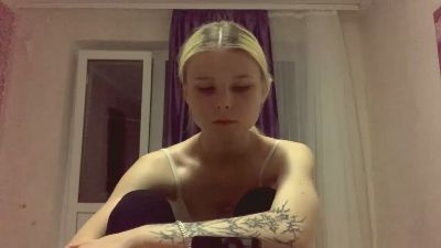 CiraFernsler live cam on Cam4