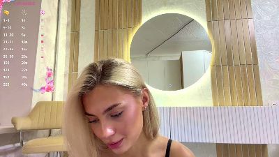 CiraFiest live cam on Cam4