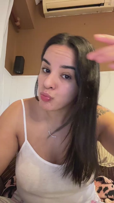 Circebaby22 live cam on Cam4