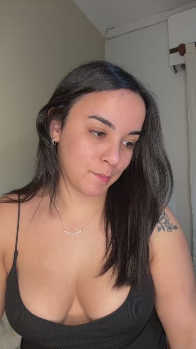 Circebaby22 live cam on Cam4