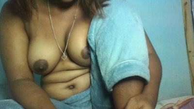 Clara2626 live cam on Cam4