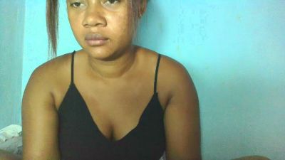 Clara2626 live cam on Cam4