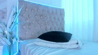 Clara4w live cam on Cam4