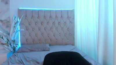 Clara4w live cam on Cam4