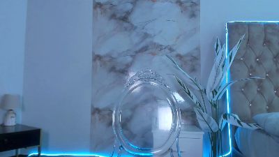 Clara4w live cam on Cam4