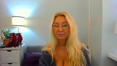 ClareConfident live cam on Cam4