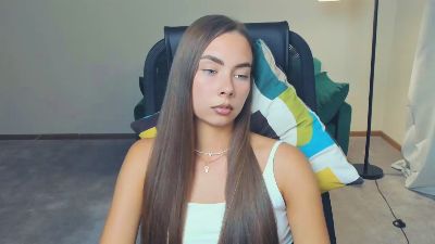 ClarettaMenjiva live cam on Cam4