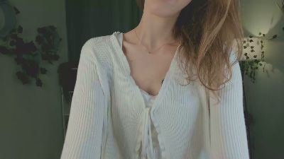 ClarineKypuros live cam on Cam4