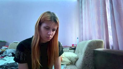 ClashRoyaleLove live cam on Cam4