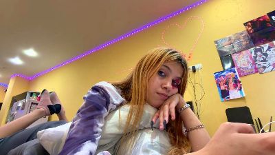 ClashRoyaleLove live cam on Cam4