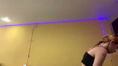 ClashRoyaleLove live cam on Cam4