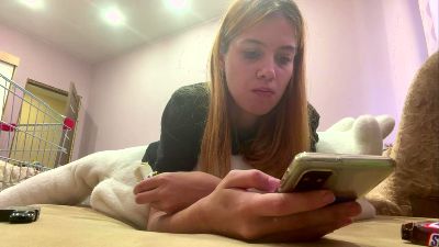 ClashRoyaleLove live cam on Cam4