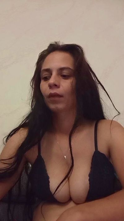 Claudia26 live cam on Cam4