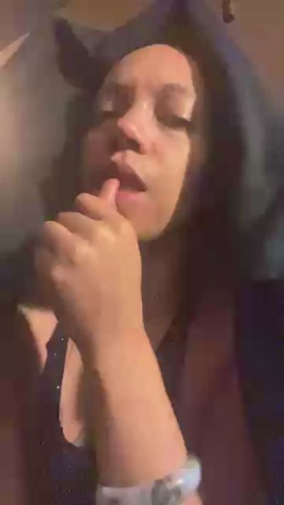 Cleo1 live cam on Cam4