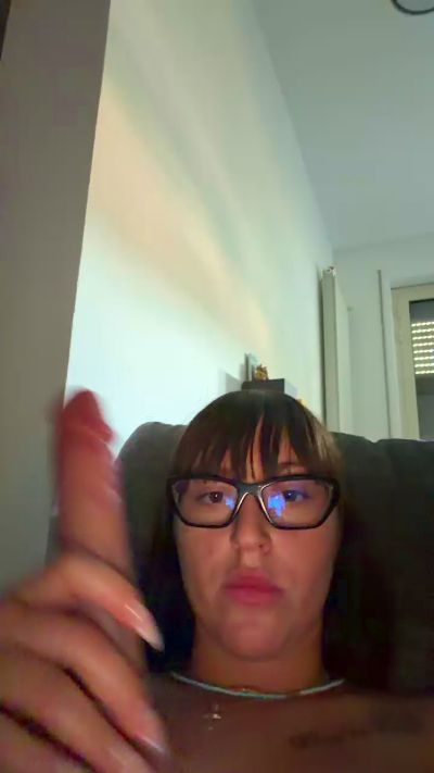 Cleocloe live cam on Cam4